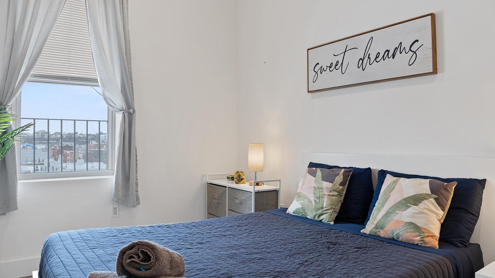 הובוקן Chic Penthouse 15 Minutes From Nyc - Bus Stop At Doorstep מראה חיצוני תמונה