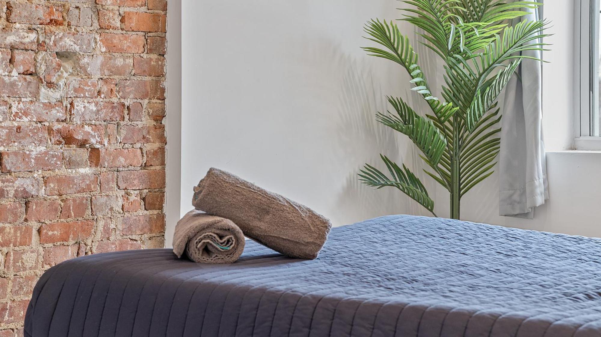 הובוקן Chic Penthouse 15 Minutes From Nyc - Bus Stop At Doorstep מראה חיצוני תמונה
